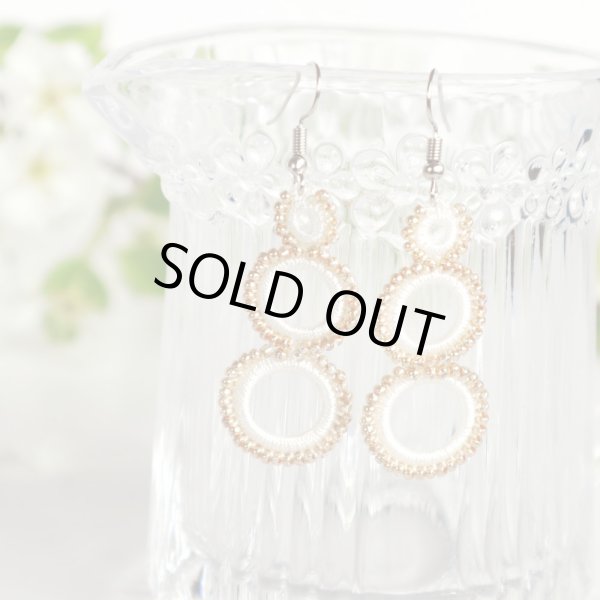 画像2: RING ピアス「リング」ホワイト＆ゴールド (2)