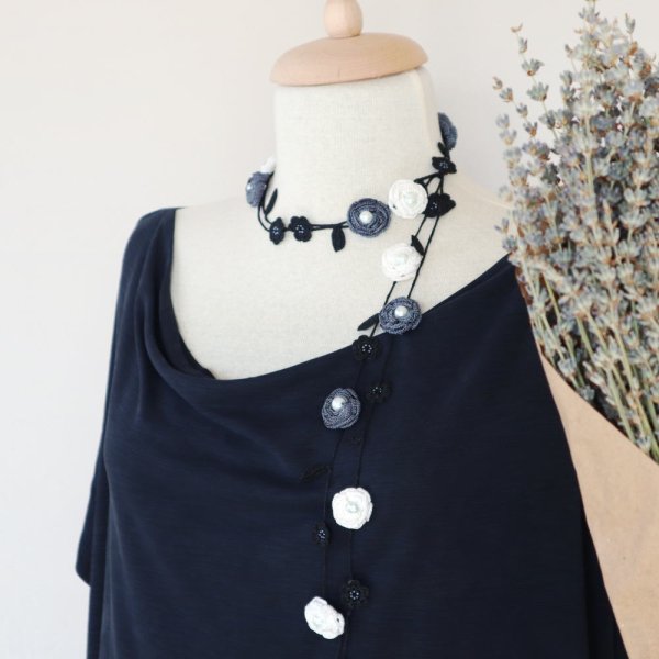 画像5: ROSE PEARL ラリエット「ローズ・パール」ホワイト&グレー (5)