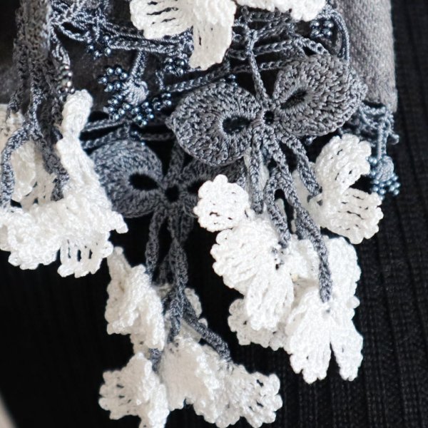 画像3: Flower of WIND パシュミナストール「風の花」チャコール・グレー (3)