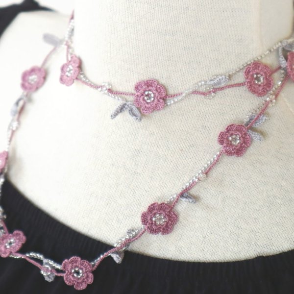 画像3: MARY ラリエット「マリー」ミスティ・モーブ (3)