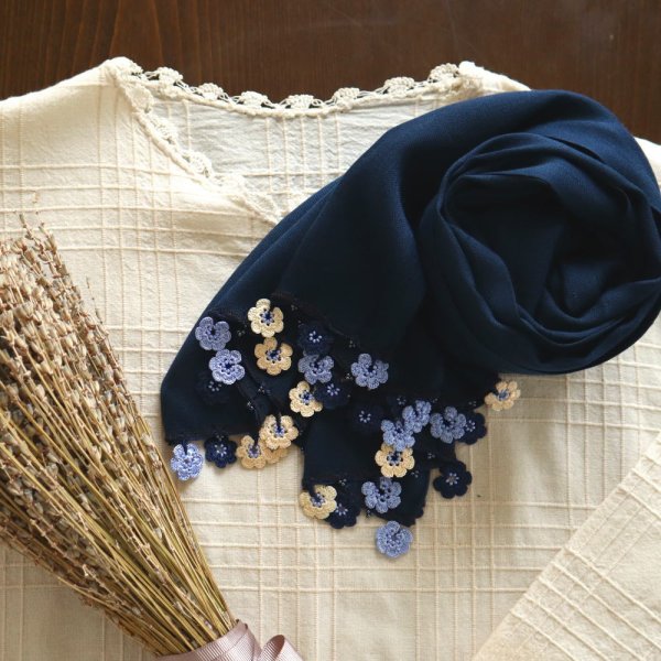 画像5: MARY 【Made to order 受注制作】薄手パシュミナストール「マリー」ネイビーブルー (5)